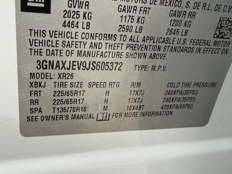 Chevrolet Equinox Vehicle Full-screen Gallery Image 22