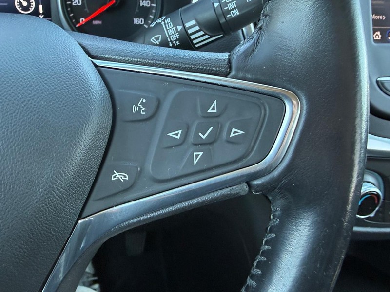 Chevrolet Equinox Vehicle Full-screen Gallery Image 18