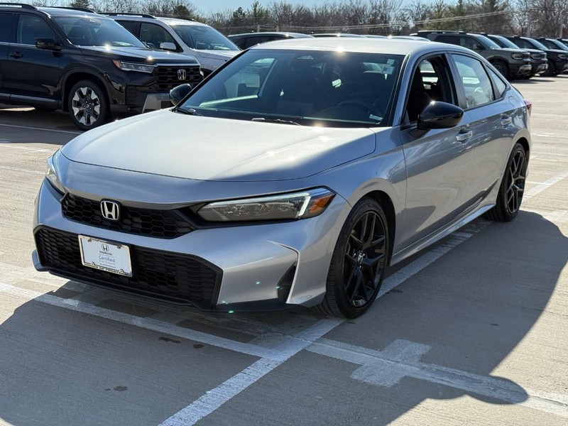 Honda Civic Sedan Vehicle Full-screen Gallery Image 09