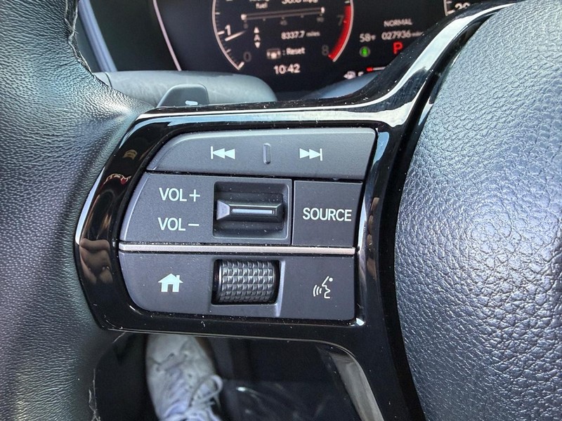 Honda Civic Sedan Vehicle Full-screen Gallery Image 17