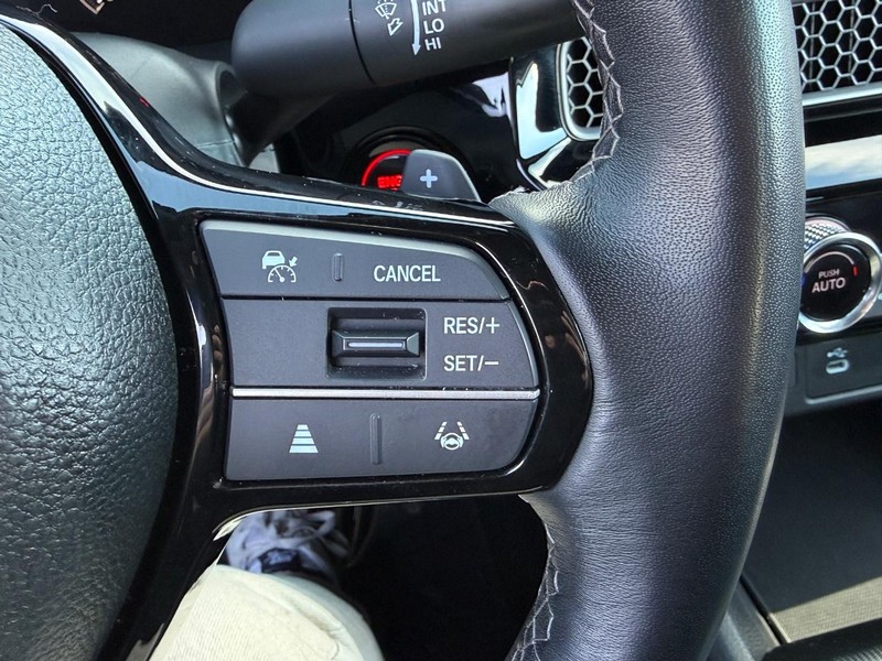 Honda Civic Sedan Vehicle Full-screen Gallery Image 18