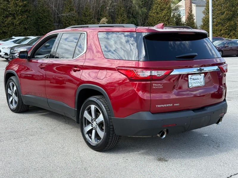 Chevrolet Traverse Vehicle Full-screen Gallery Image 07