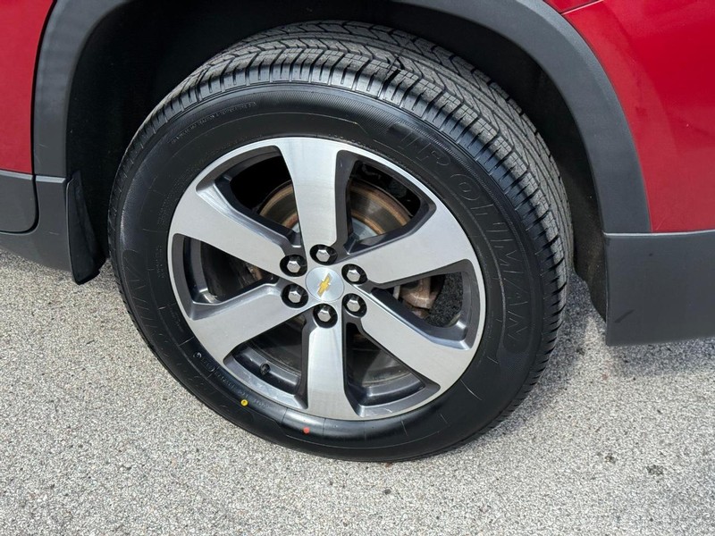 Chevrolet Traverse Vehicle Full-screen Gallery Image 08