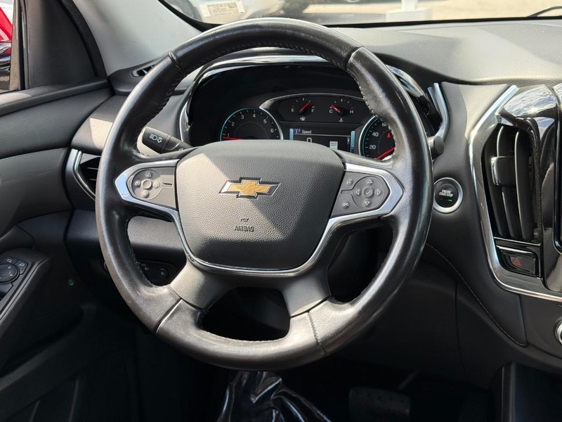 Chevrolet Traverse Vehicle Full-screen Gallery Image 13