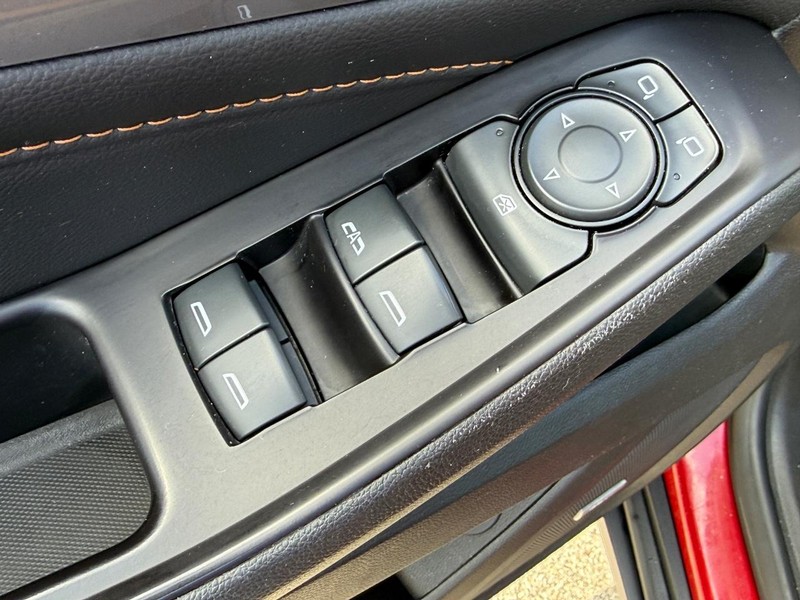 Chevrolet Traverse Vehicle Full-screen Gallery Image 15