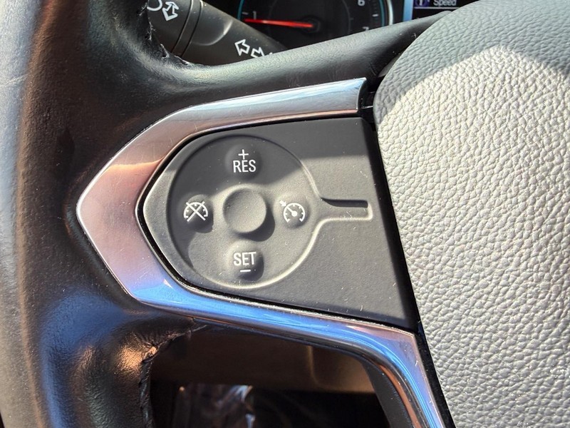 Chevrolet Traverse Vehicle Full-screen Gallery Image 17