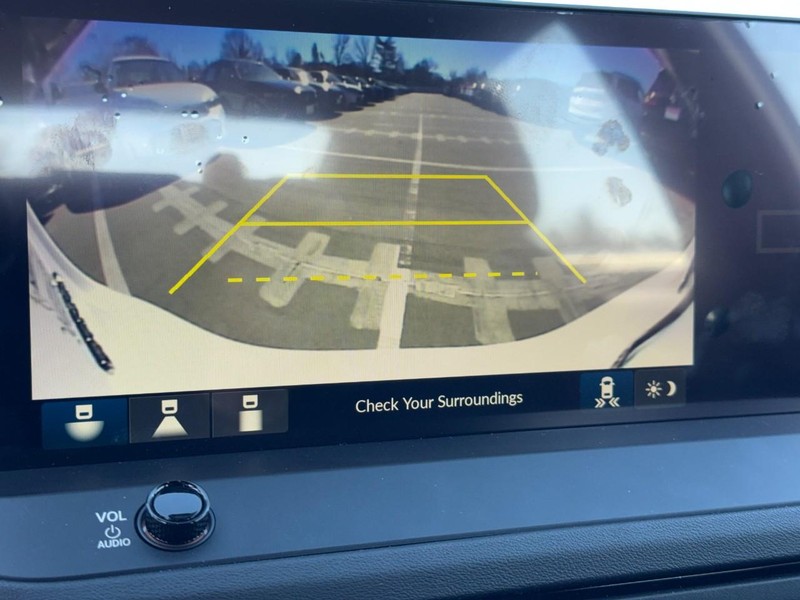 Honda Accord Hybrid Vehicle Full-screen Gallery Image 20