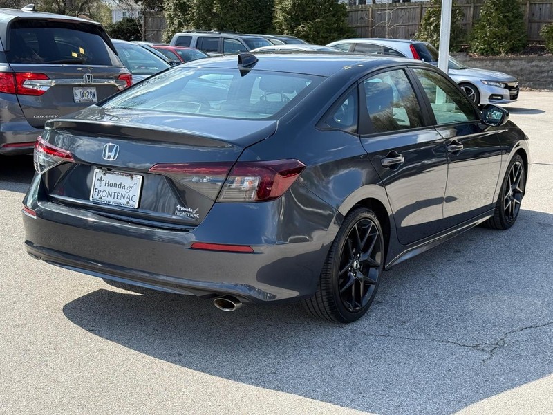 Honda Civic Sedan Vehicle Full-screen Gallery Image 03