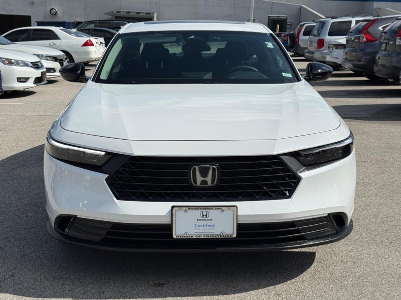 Honda Accord Sedan Vehicle Full-screen Gallery Image 09