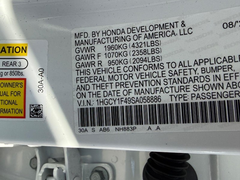 Honda Accord Sedan Vehicle Full-screen Gallery Image 22