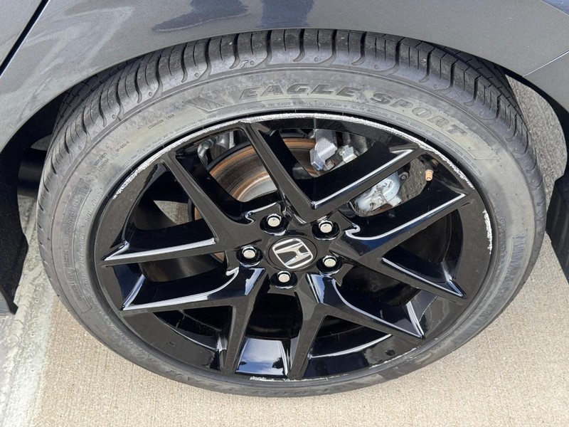 Honda Civic Sedan Vehicle Full-screen Gallery Image 08