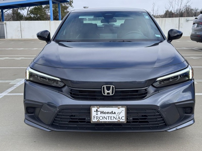 Honda Civic Sedan Vehicle Full-screen Gallery Image 10