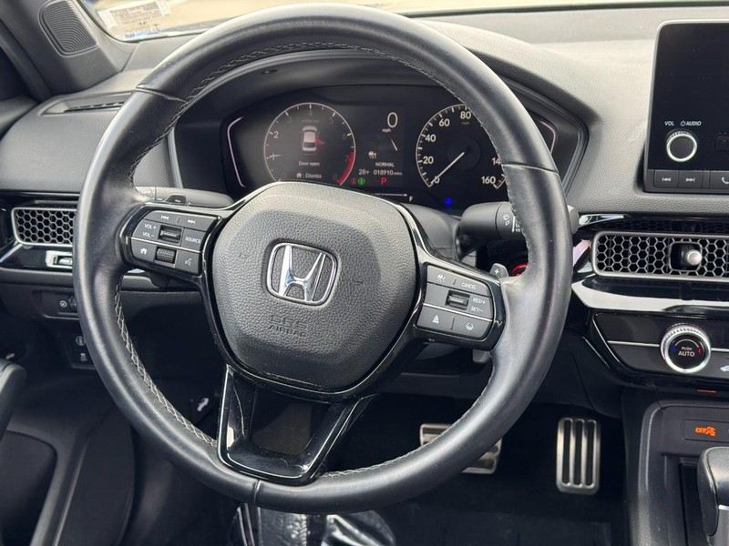 Honda Civic Sedan Vehicle Full-screen Gallery Image 13