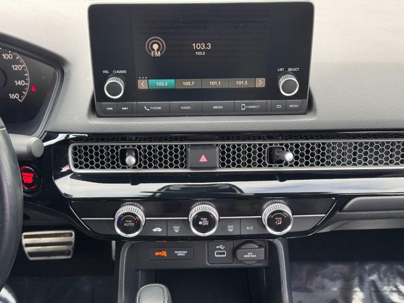 Honda Civic Sedan Vehicle Full-screen Gallery Image 14