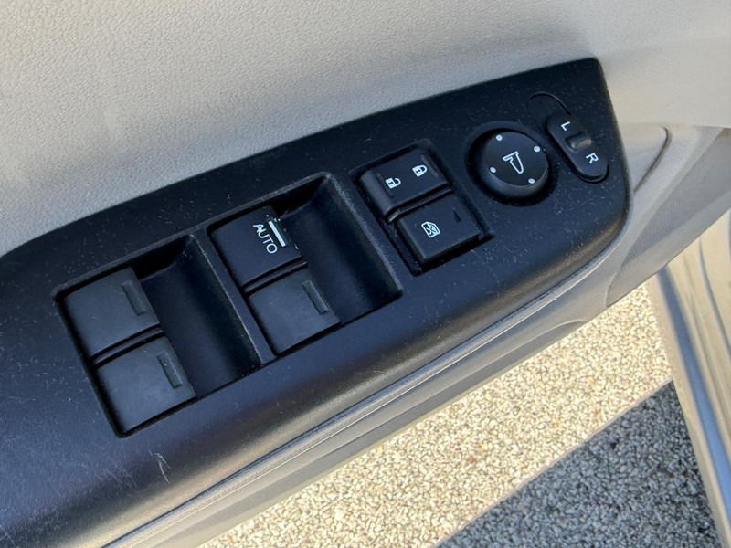 Honda Civic Sedan Vehicle Full-screen Gallery Image 14