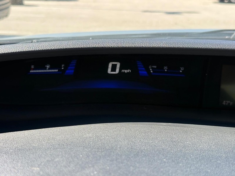 Honda Civic Sedan Vehicle Full-screen Gallery Image 19