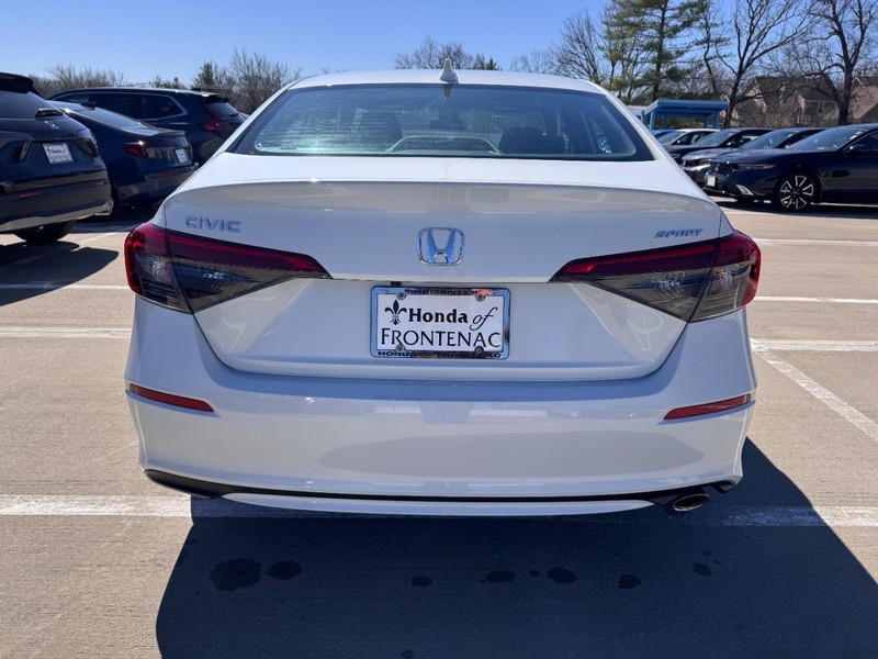 Honda Civic Sedan Vehicle Full-screen Gallery Image 05