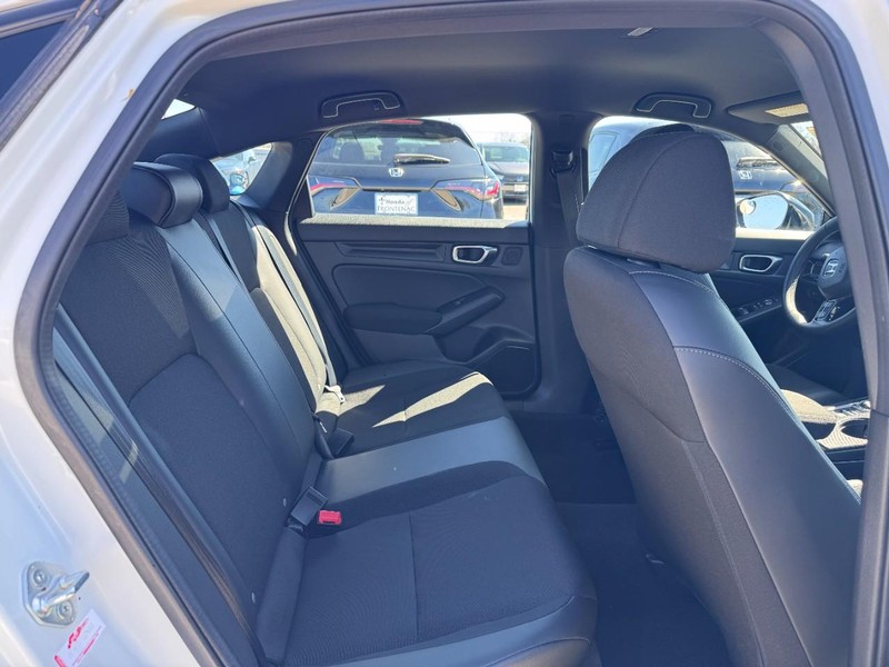 Honda Civic Sedan Vehicle Full-screen Gallery Image 11