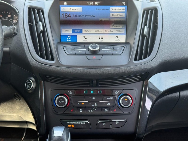 Ford Escape Vehicle Full-screen Gallery Image 14