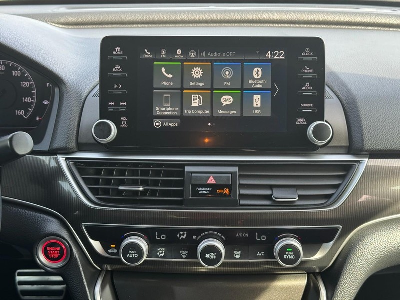 Honda Accord Sedan Vehicle Full-screen Gallery Image 14