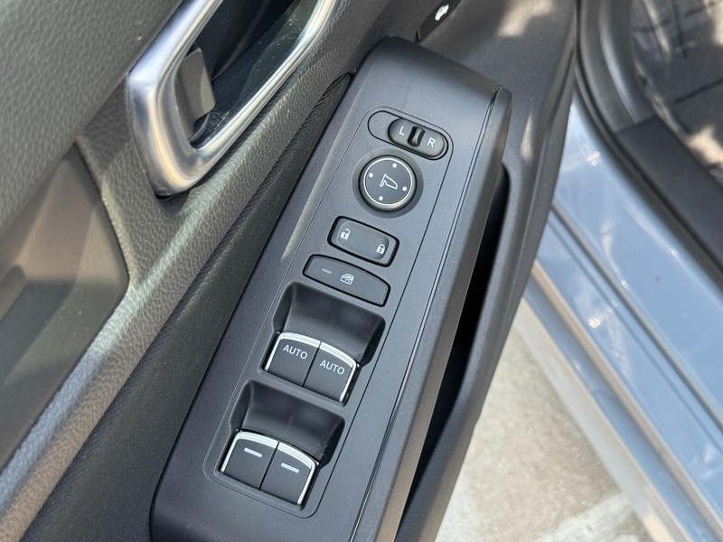 Honda Civic Sedan Vehicle Full-screen Gallery Image 15