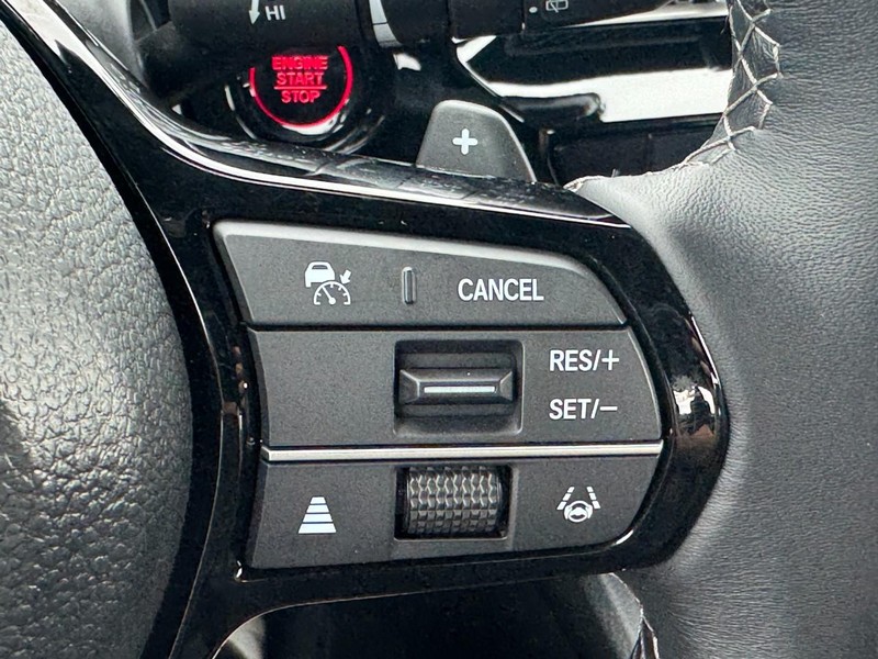 Honda Civic Hatchback Vehicle Full-screen Gallery Image 18