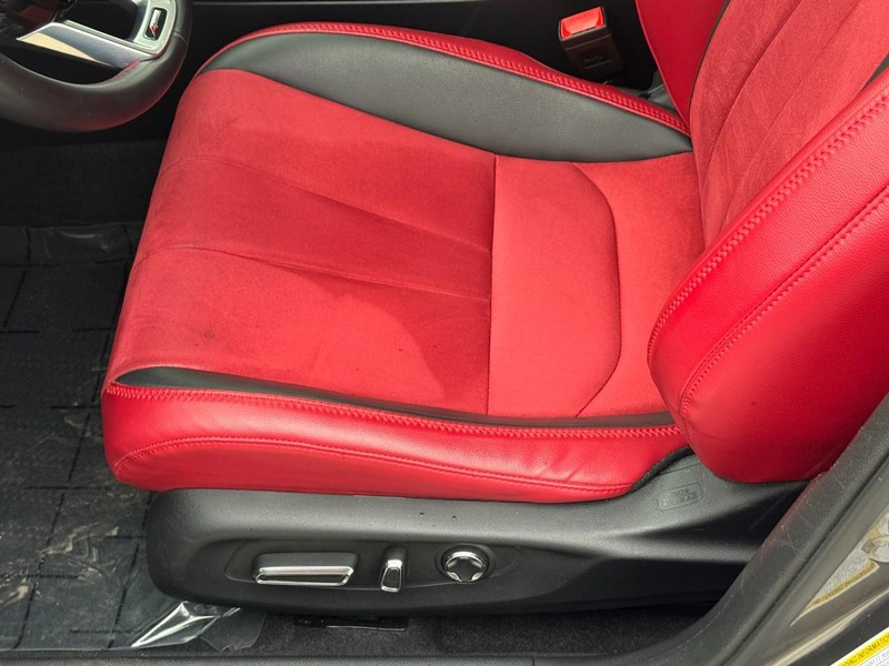 Acura Integra Vehicle Full-screen Gallery Image 15