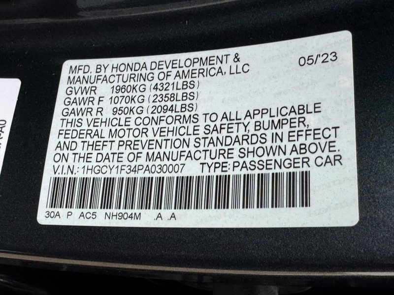 Honda Accord Sedan Vehicle Full-screen Gallery Image 22