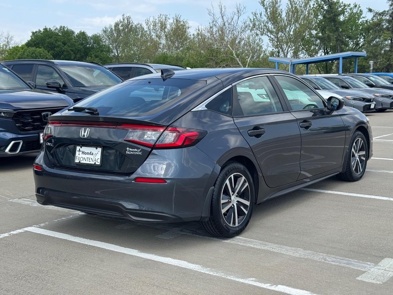 Honda Civic Hatchback Vehicle Full-screen Gallery Image 03