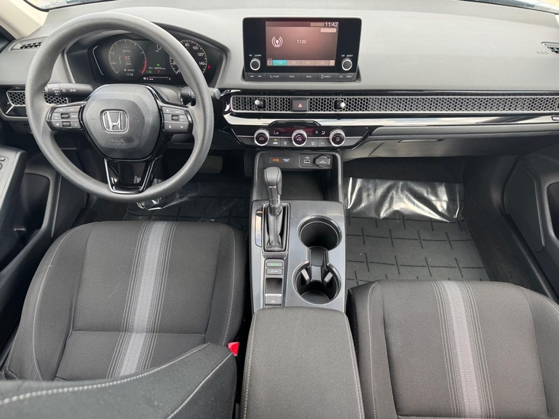 Honda Civic Hatchback Vehicle Full-screen Gallery Image 11
