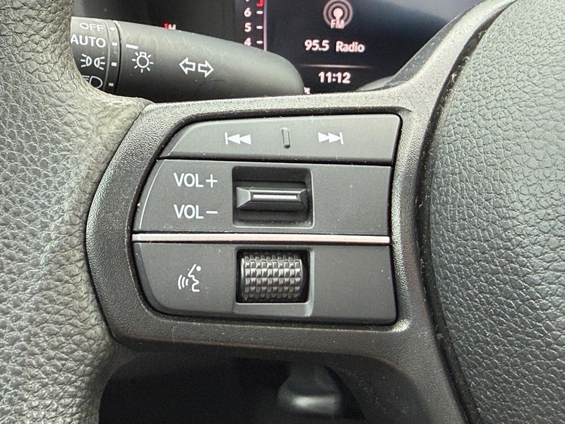 Honda Accord Sedan Vehicle Full-screen Gallery Image 14