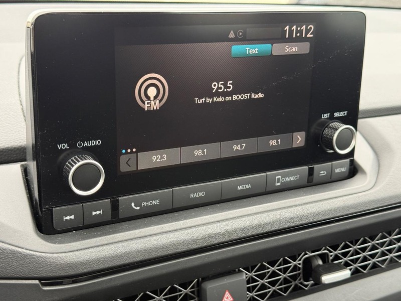 Honda Accord Sedan Vehicle Full-screen Gallery Image 17