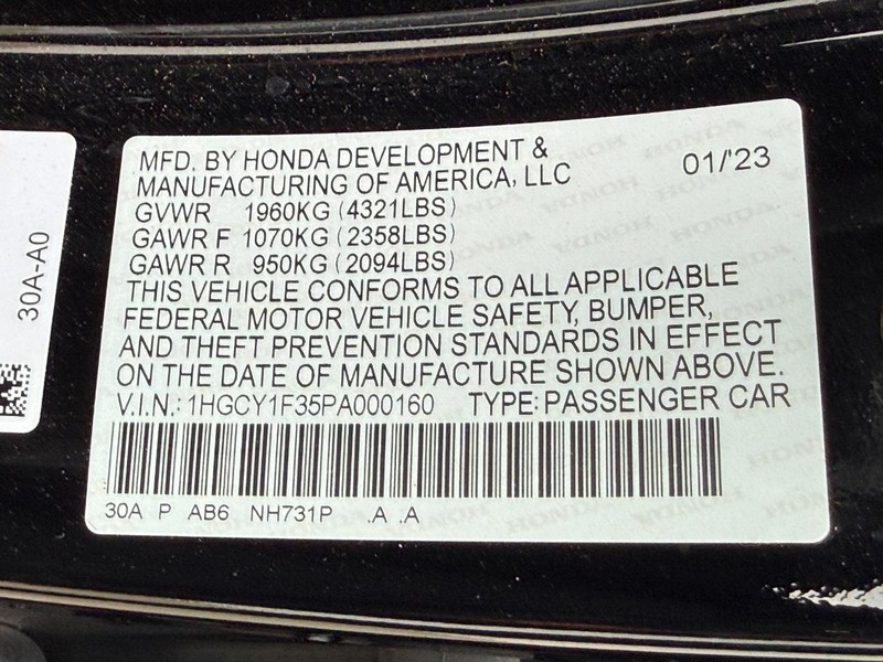 Honda Accord Sedan Vehicle Full-screen Gallery Image 26