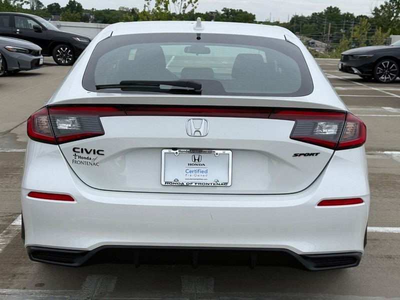 Honda Civic Hatchback Vehicle Full-screen Gallery Image 05