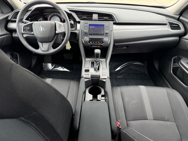 Honda Civic Sedan Vehicle Full-screen Gallery Image 11