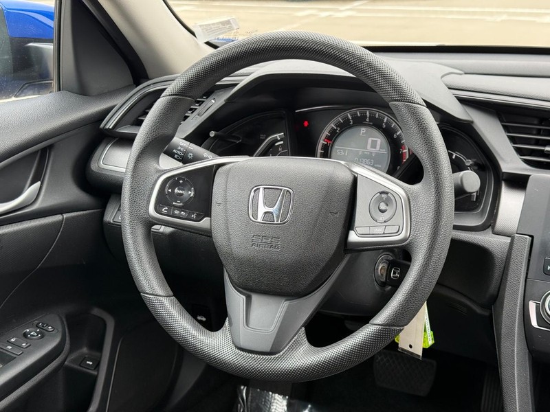 Honda Civic Sedan Vehicle Full-screen Gallery Image 12