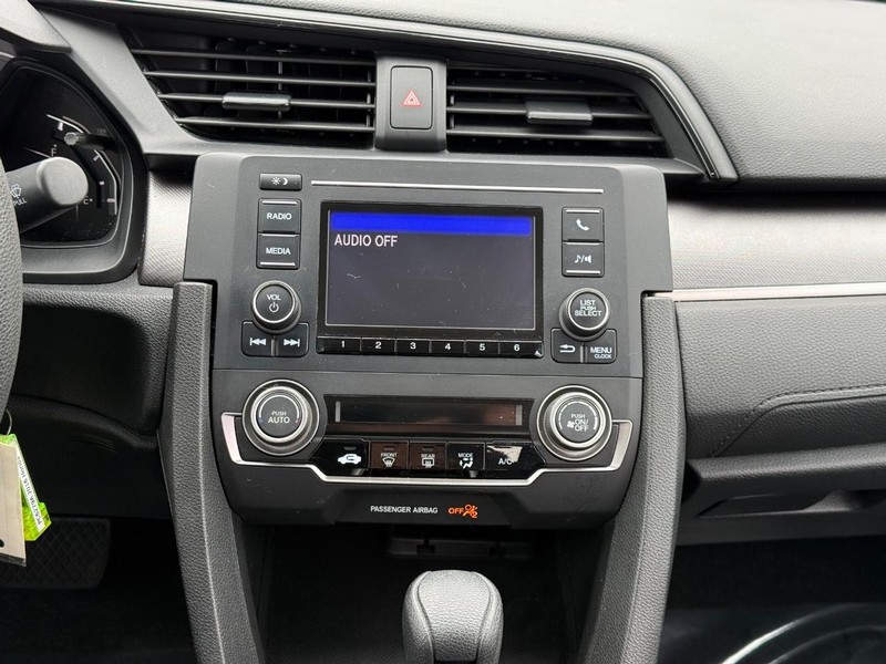 Honda Civic Sedan Vehicle Full-screen Gallery Image 13