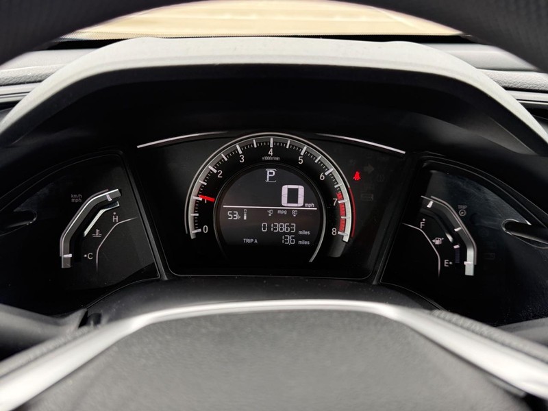 Honda Civic Sedan Vehicle Full-screen Gallery Image 19
