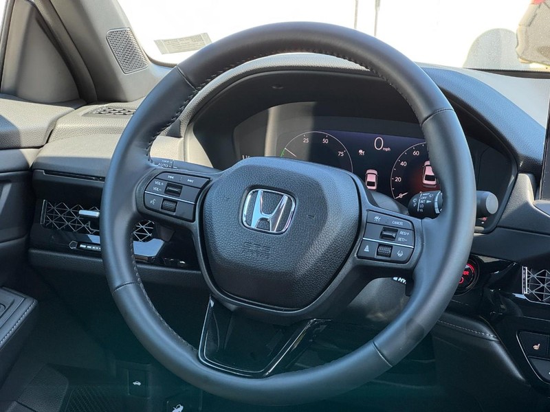 Honda Accord Hybrid Vehicle Full-screen Gallery Image 12