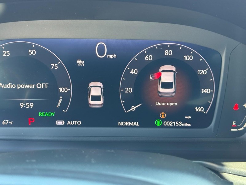 Honda Accord Hybrid Vehicle Full-screen Gallery Image 19