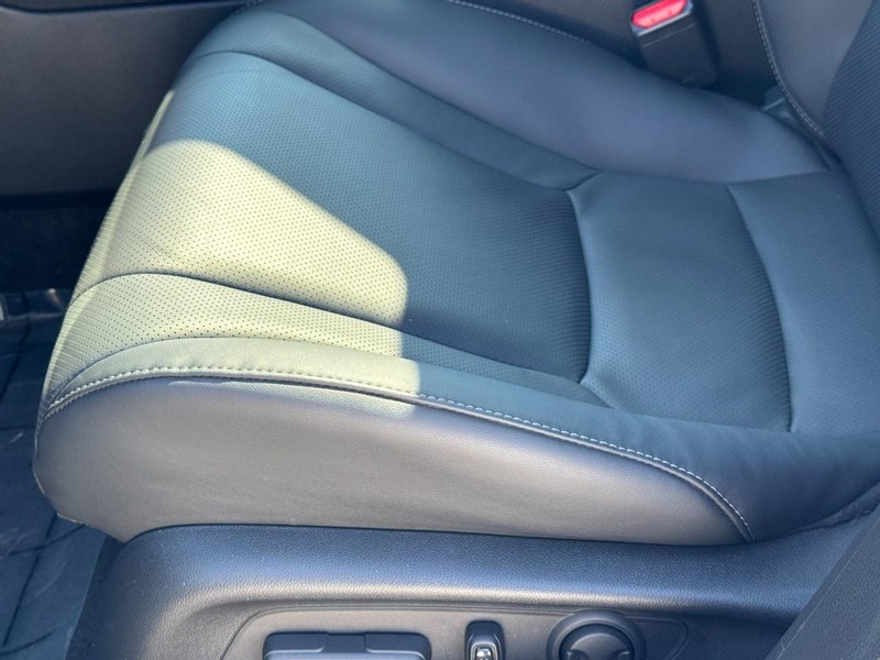 Honda Accord Hybrid Vehicle Full-screen Gallery Image 26