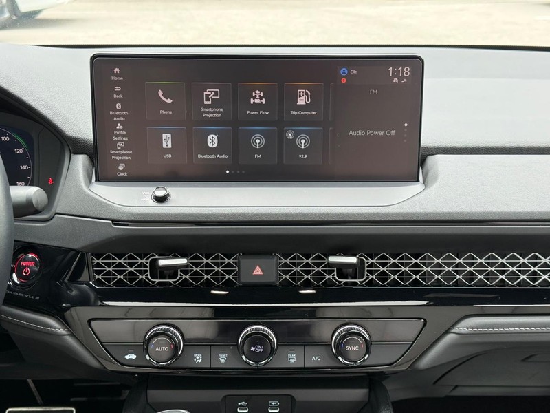 Honda Accord Hybrid Vehicle Full-screen Gallery Image 14