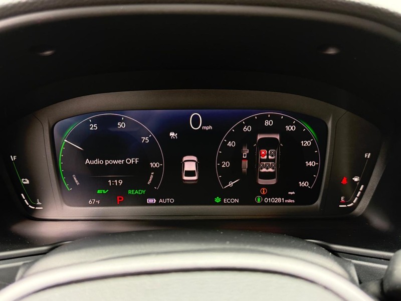 Honda Accord Hybrid Vehicle Full-screen Gallery Image 20