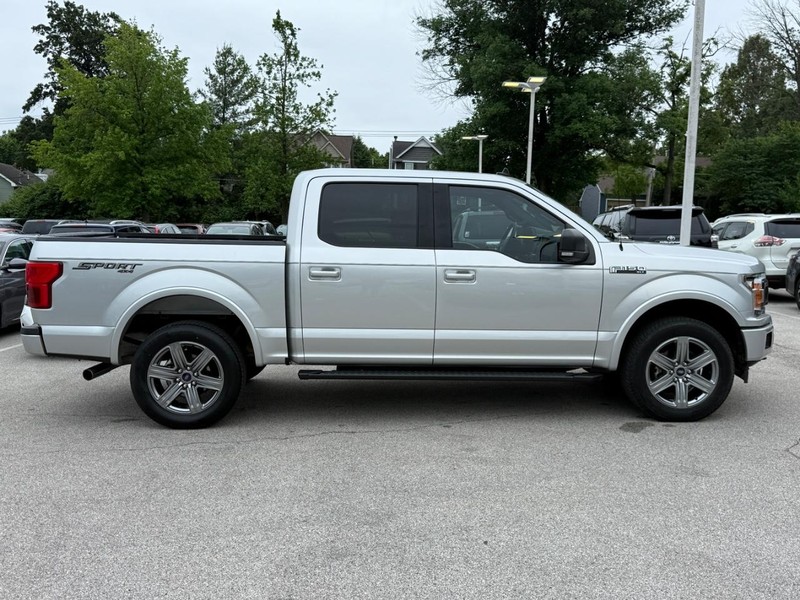Ford F-150 Vehicle Full-screen Gallery Image 02