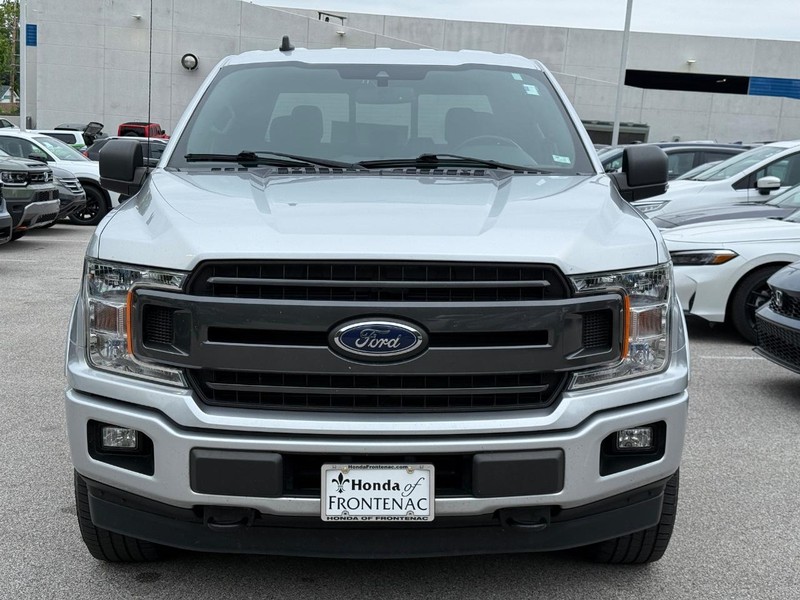 Ford F-150 Vehicle Full-screen Gallery Image 10