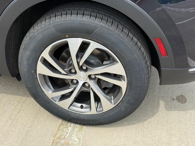Buick Envision Vehicle Full-screen Gallery Image 07