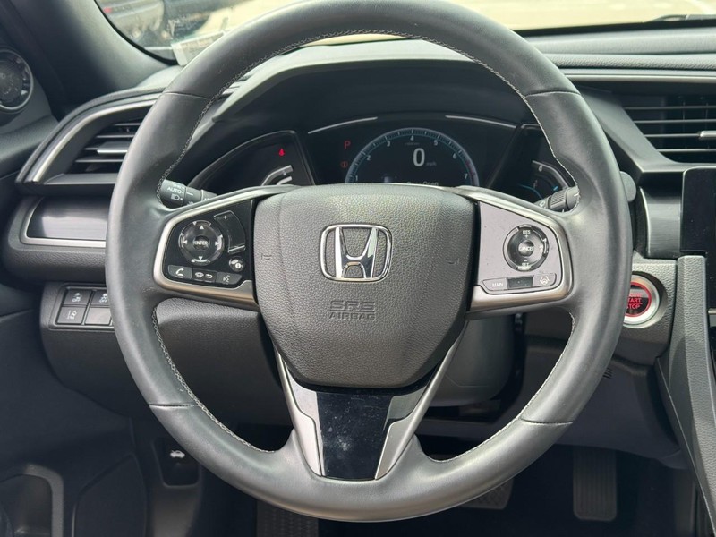 Honda Civic Hatchback Vehicle Full-screen Gallery Image 12