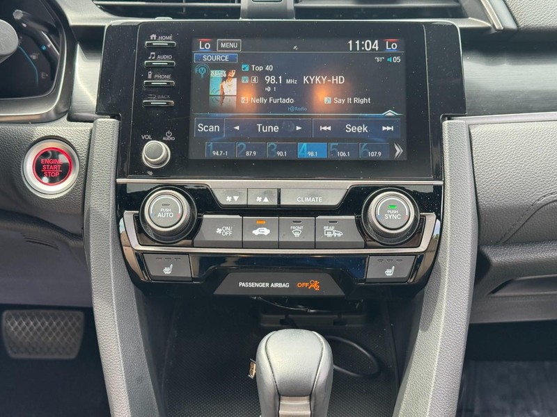 Honda Civic Hatchback Vehicle Full-screen Gallery Image 13