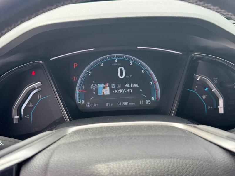 Honda Civic Hatchback Vehicle Full-screen Gallery Image 20
