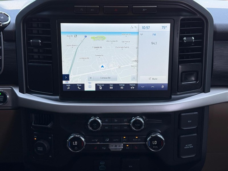 Ford F-150 Vehicle Full-screen Gallery Image 14